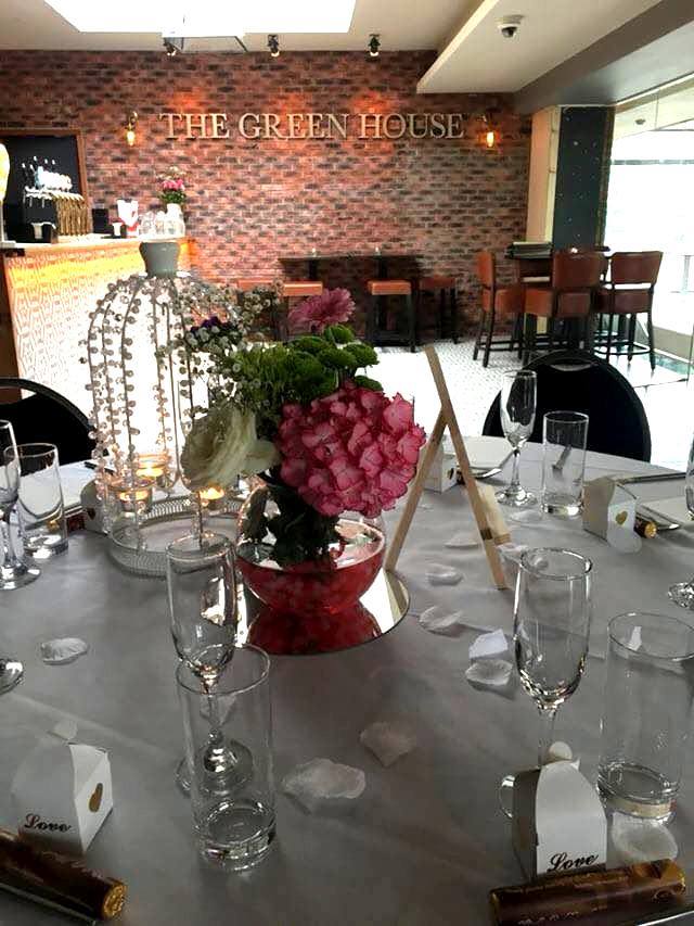 Table setting with flowers at the Greenhouse